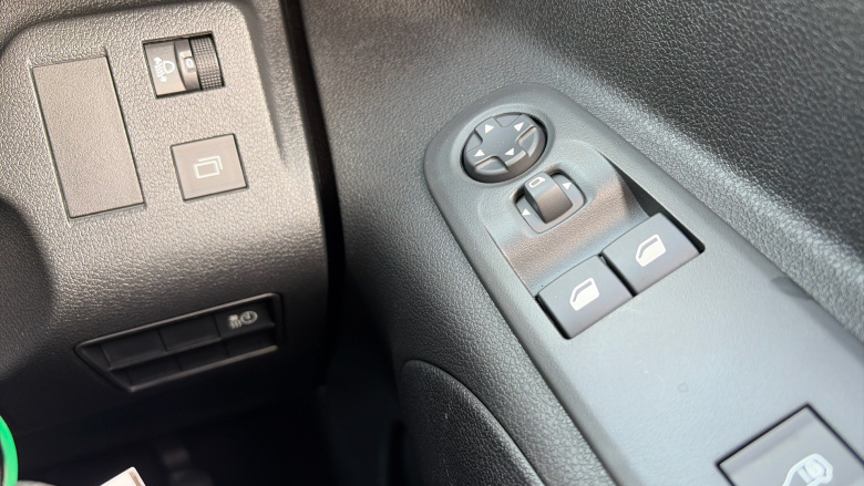 Vauxhall Combo Cargo Combo Electric 100kW Prime 52kWh H1 Van Auto